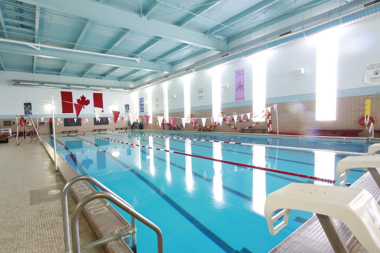 Mount Allison Summer Accommodations Sackville Bagian luar foto