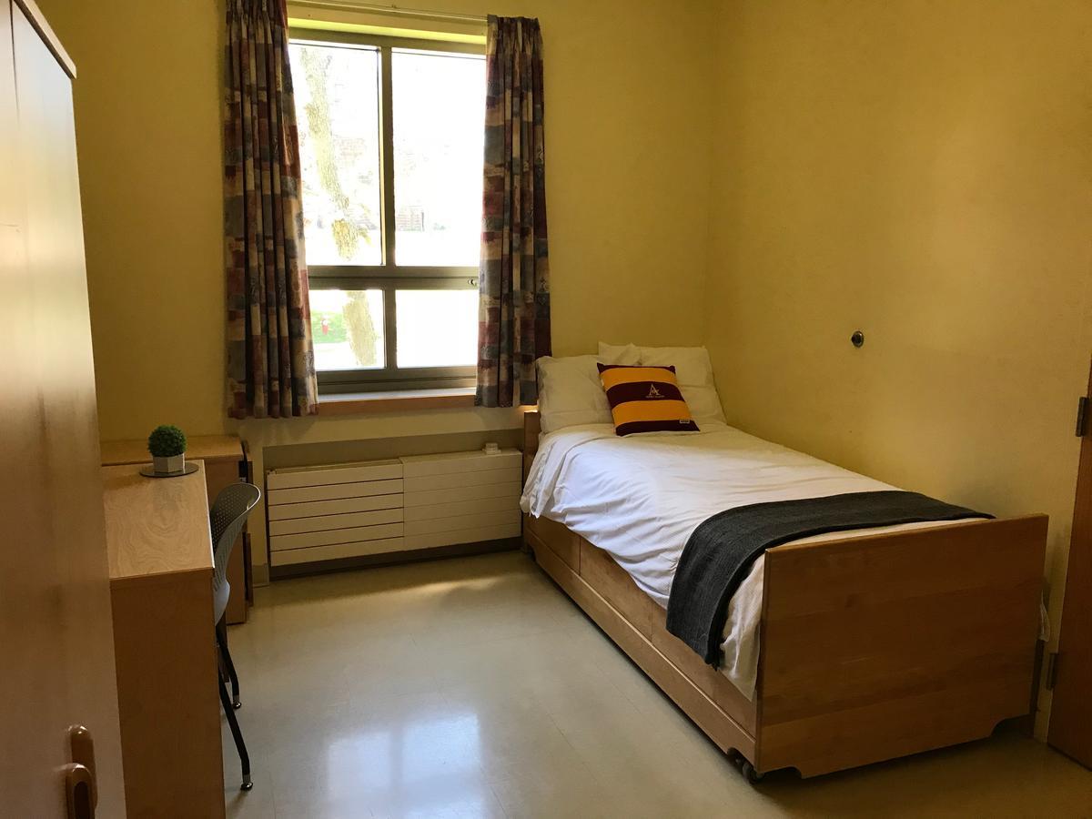 Mount Allison Summer Accommodations Sackville Bagian luar foto