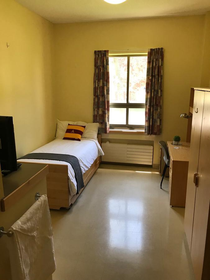 Mount Allison Summer Accommodations Sackville Bagian luar foto