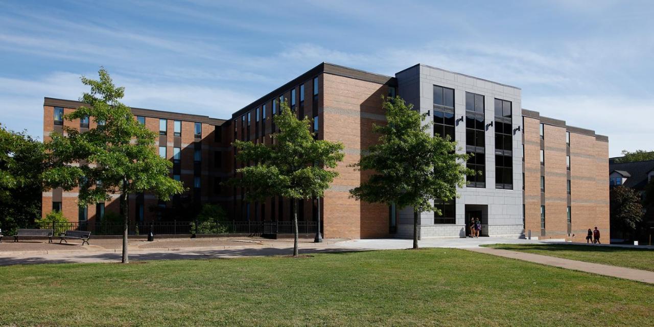 Mount Allison Summer Accommodations Sackville Bagian luar foto